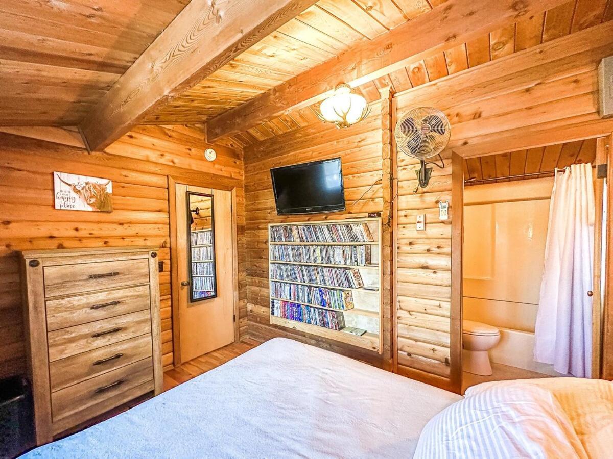 Village Vibes Deck And Bbq Duck Creek Village Exterior foto